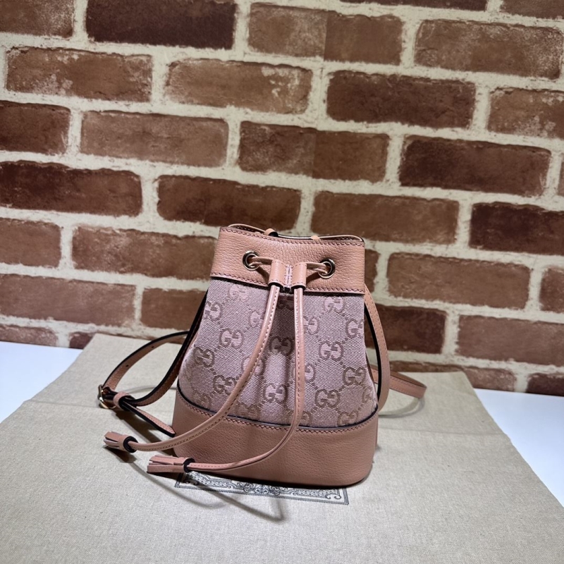 G*u*i bucket bags